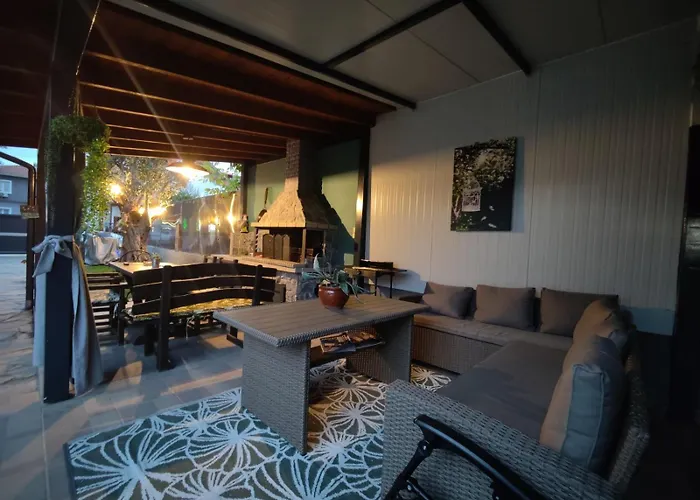 Vintage Lux Homes