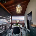 Vintage Lux Homes *