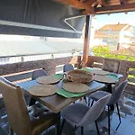 Vintage Lux Homes Vrasná