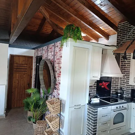 Vintage Lux Homes *