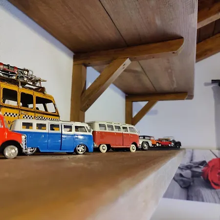 Vintage Lux Homes *