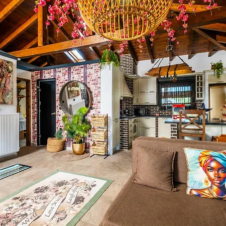 Vintage Lux Homes