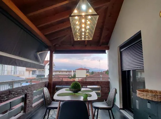 Vintage Lux Homes *