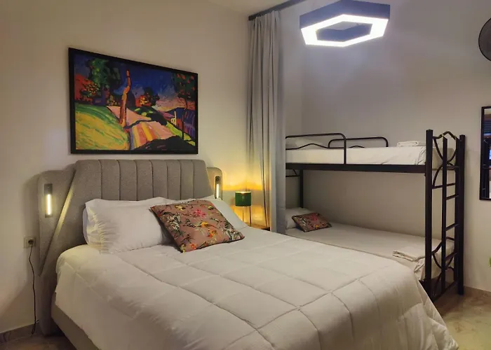 Vintage Lux Homes Vrasná